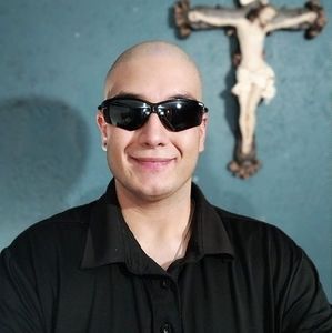 Meet your Posher, Manuel